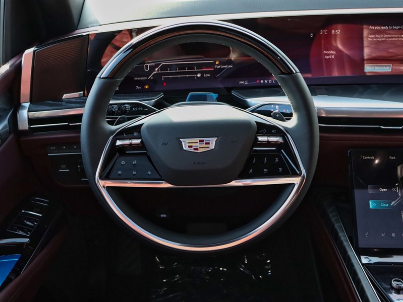 2026 Cadillac Escalade Esv 4WD 4Dr Luxury