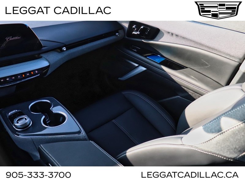 2026 Cadillac OPTIQ 4dr Luxury