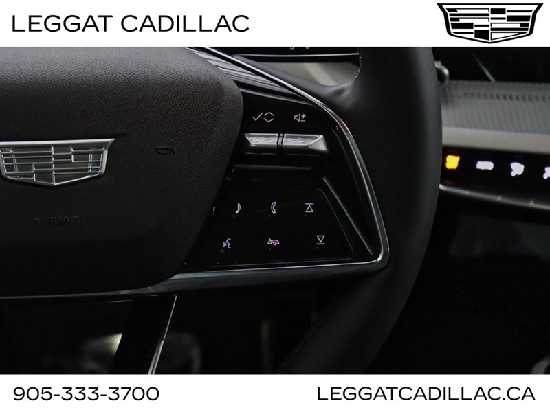 2026 Cadillac OPTIQ 4dr Premium Luxury
