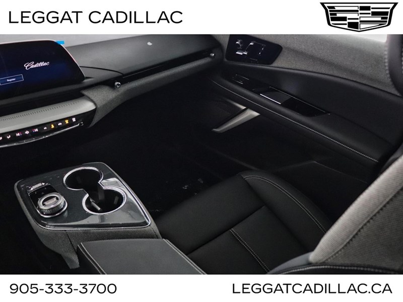 2026 Cadillac OPTIQ 4dr Sport