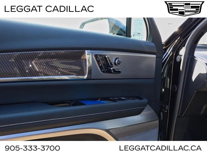 2026 Cadillac VISTIQ AWD 4dr Sport