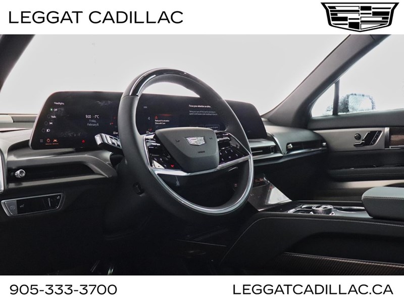 2026 Cadillac VISTIQ AWD 4dr Luxury