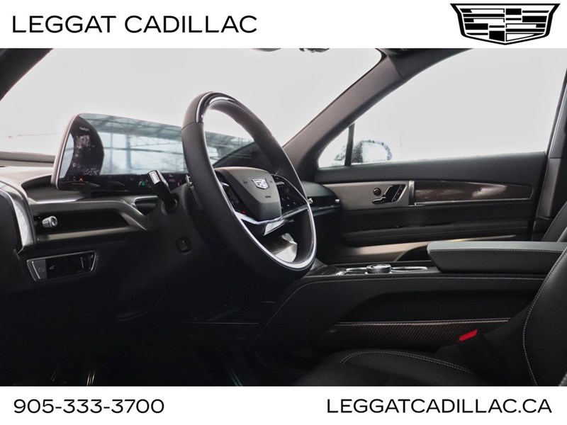 2026 Cadillac VISTIQ AWD 4dr Luxury