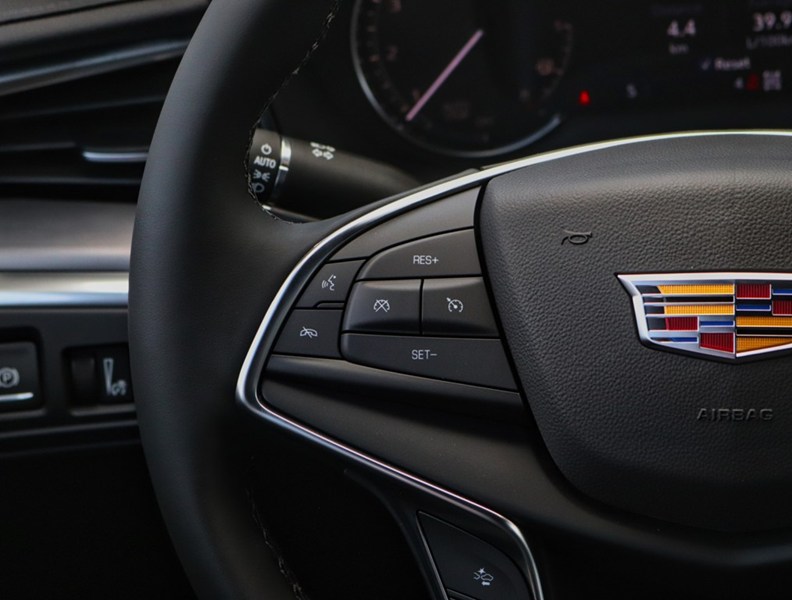 2026 Cadillac Xt5 AWD 4Dr Luxury