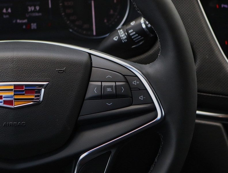 2026 Cadillac Xt5 AWD 4Dr Luxury
