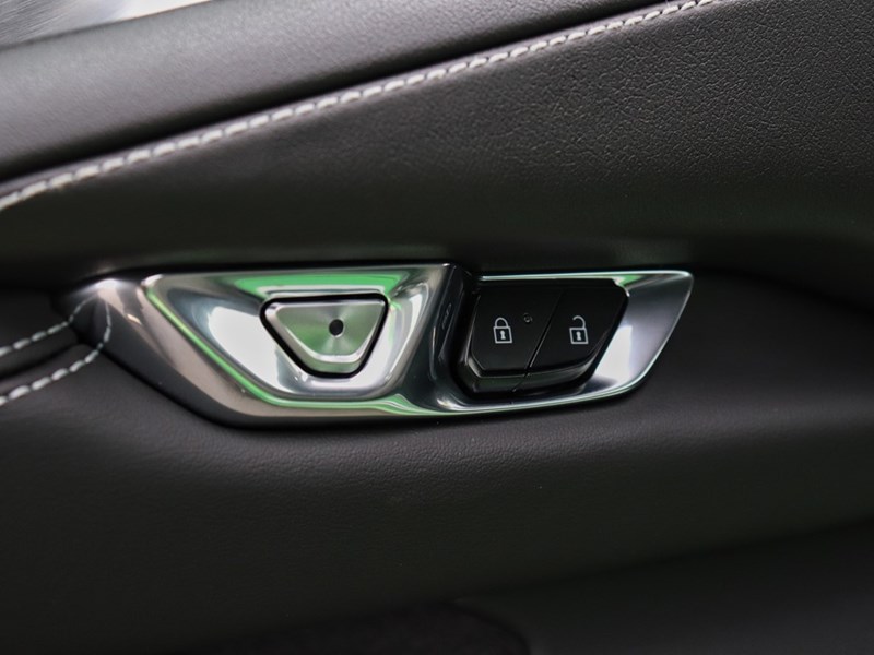 2026 Chevrolet Corvette 2dr Stingray Conv w/1LT