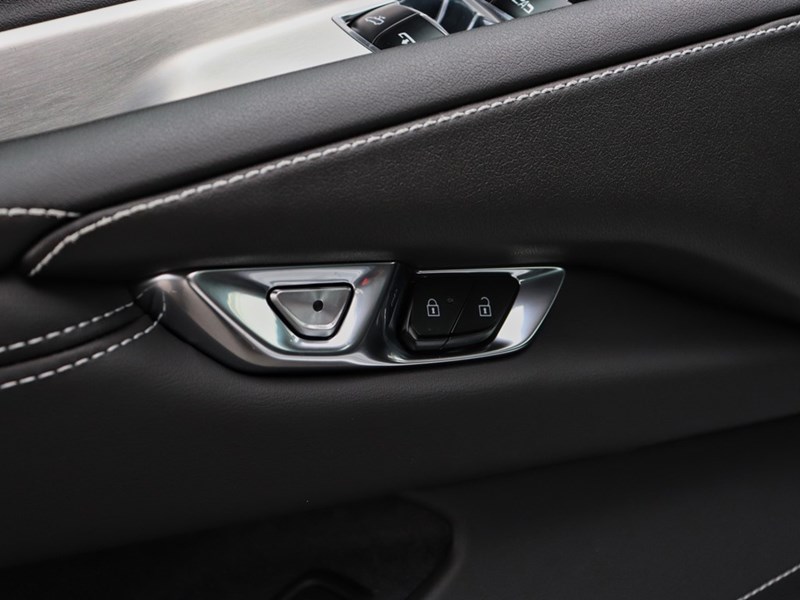 2026 Chevrolet Corvette 2dr Stingray Conv w/1LT