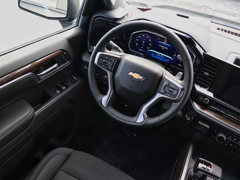 2026 Chevrolet Silverado 1500 4WD Crew Cab 147