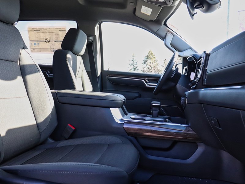 2026 Chevrolet Silverado 1500 4WD Crew Cab 147