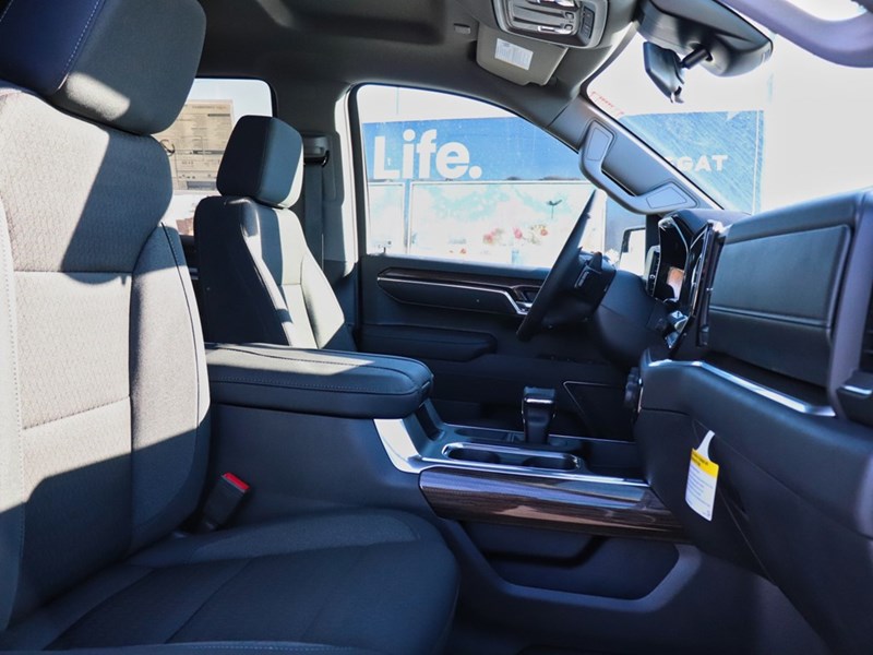 2026 Chevrolet Silverado 1500 4WD Crew Cab 147