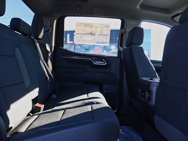 2026 Chevrolet Silverado 1500 4WD Crew Cab 147