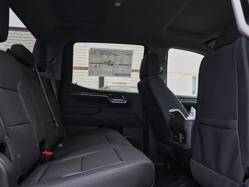 2026 Chevrolet Silverado 1500 4WD Crew Cab 147