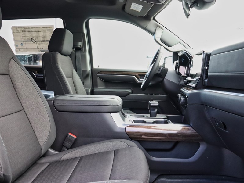 2026 Chevrolet Silverado 1500 4WD Crew Cab 147