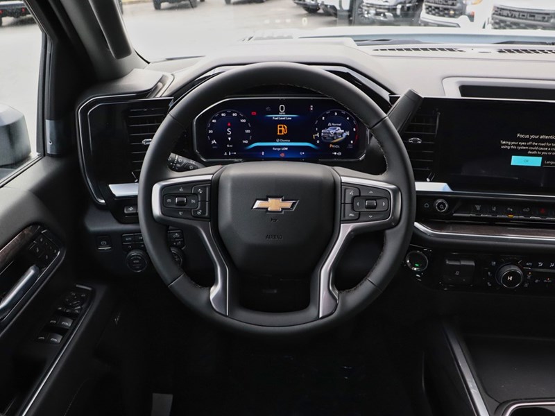 2026 Chevrolet Silverado 3500HD 4WD Crew Cab 172