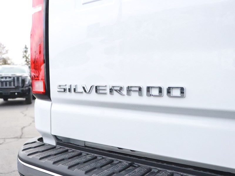 2026 Chevrolet Silverado 3500HD 4WD Crew Cab 172