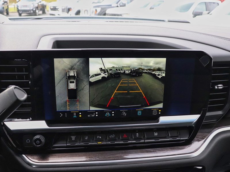 2026 Chevrolet Silverado 3500HD 4WD Crew Cab 172