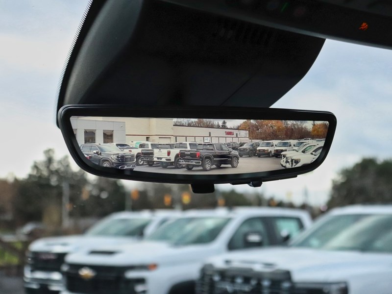 2026 Chevrolet Silverado 3500HD 4WD Crew Cab 172