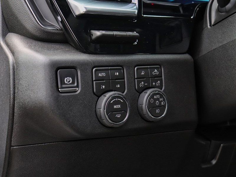 2026 Chevrolet Silverado 3500HD 4WD Crew Cab 172