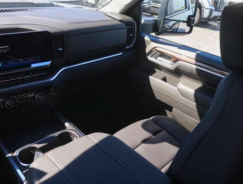 2026 Chevrolet Silverado 3500Hd 4WD Crew Cab 172
