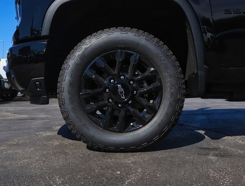 2026 Chevrolet Silverado 3500Hd 4WD Crew Cab 172