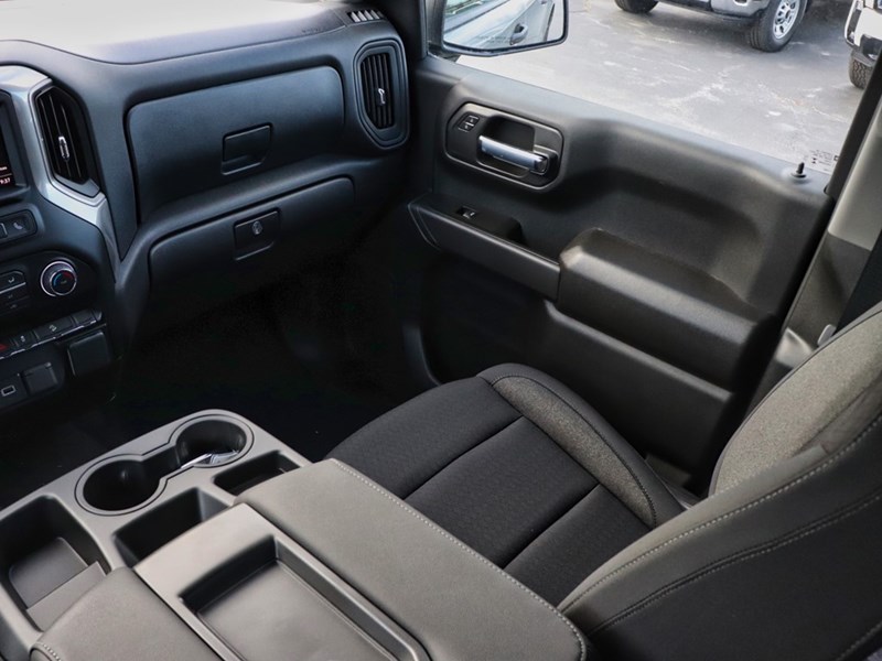 2026 Chevrolet Silverado 1500 4WD Crew Cab 147