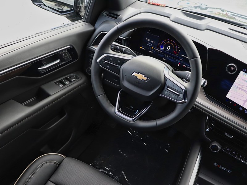 2026 Chevrolet Suburban 4WD 4dr Premier