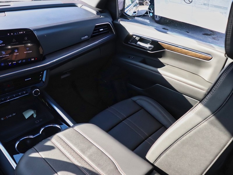 2026 Chevrolet Suburban 4WD 4dr High Country