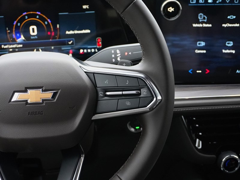 2026 Chevrolet Suburban 4WD 4Dr LS