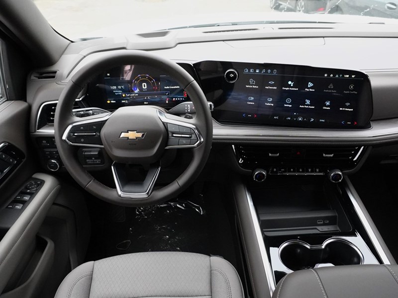 2026 Chevrolet Suburban 4WD 4Dr LS