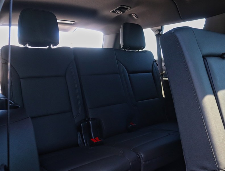 2026 Chevrolet Suburban 4WD 4Dr LT