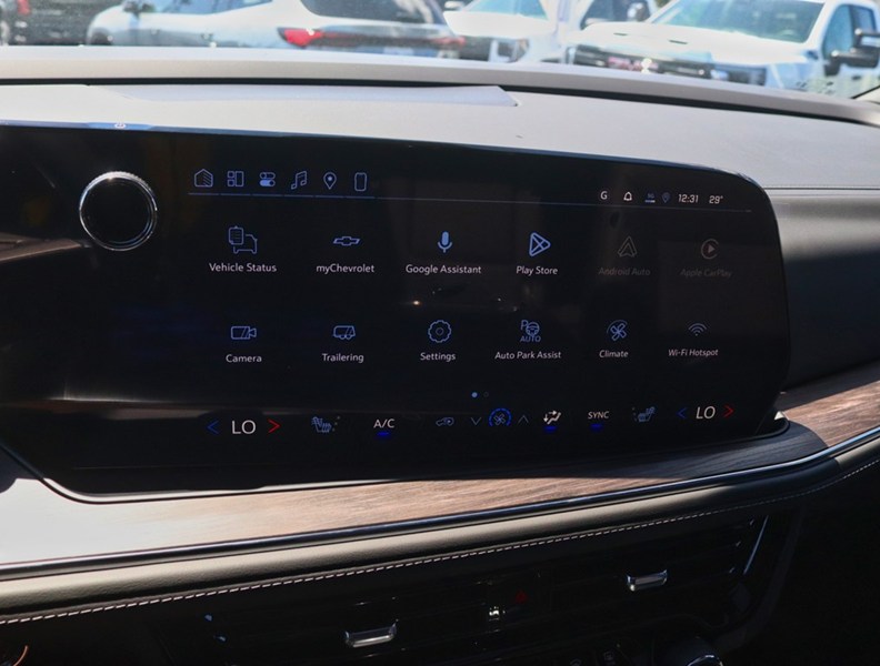 2026 Chevrolet Suburban 4WD 4Dr LT