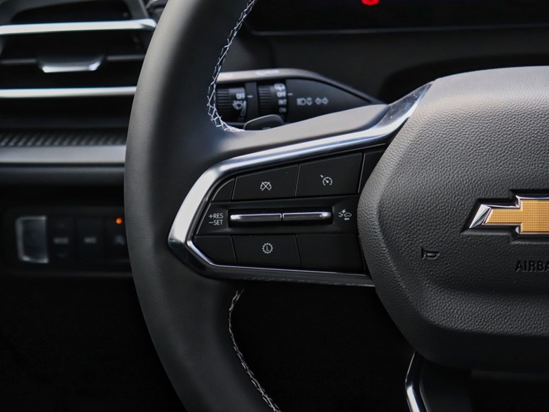 2026 Chevrolet Traverse AWD 4dr LT