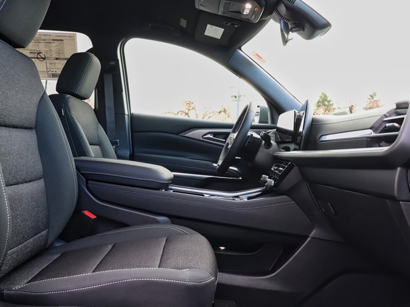 2026 Chevrolet Traverse AWD 4dr LT