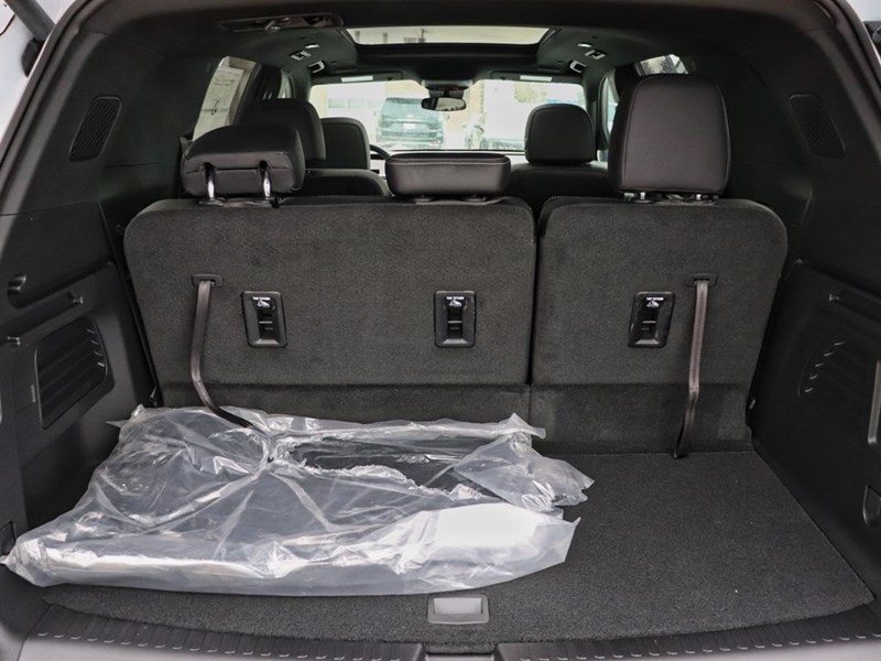 2026 Chevrolet Traverse AWD 4dr LT