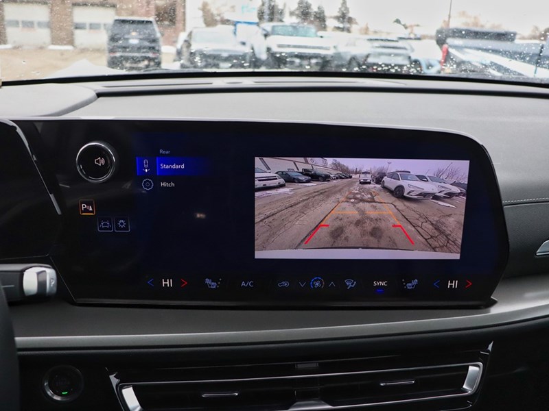 2026 Chevrolet Traverse AWD 4dr LT