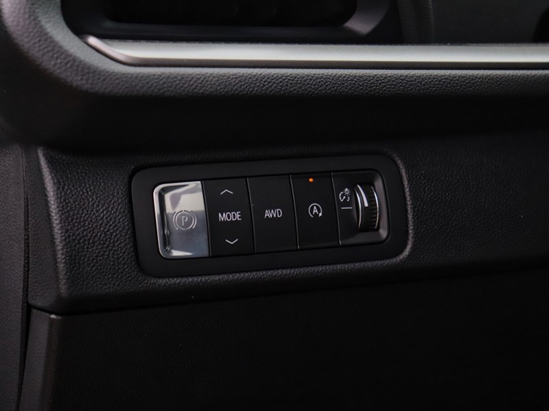 2026 Chevrolet Traverse AWD 4dr LT