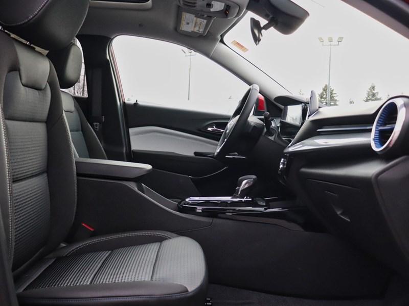 2026 Chevrolet Trax FWD 4dr LT