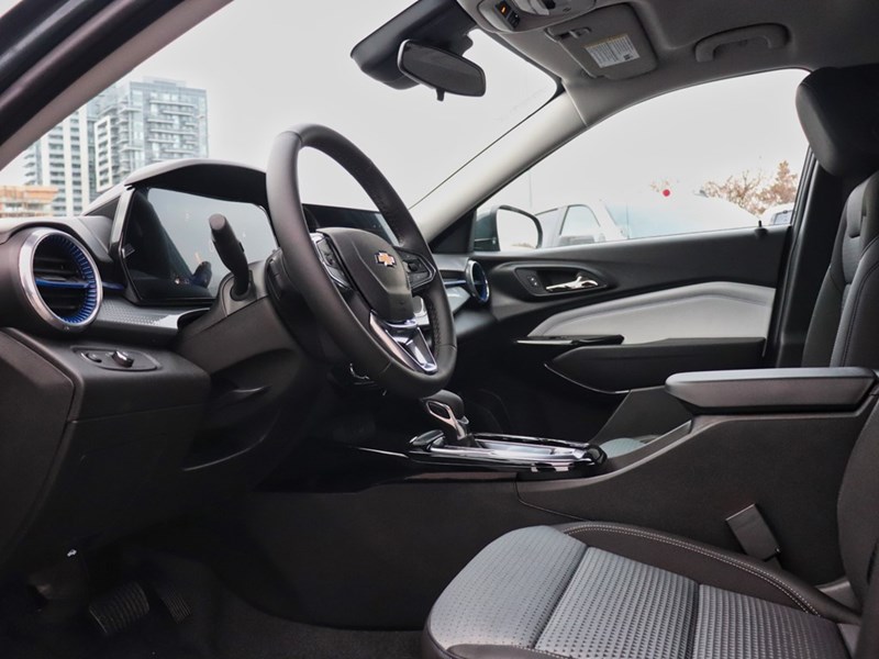 2026 Chevrolet Trax FWD 4dr LT