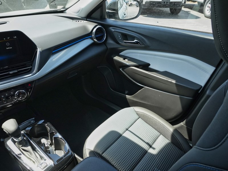 2026 Chevrolet Trax FWD 4Dr LT