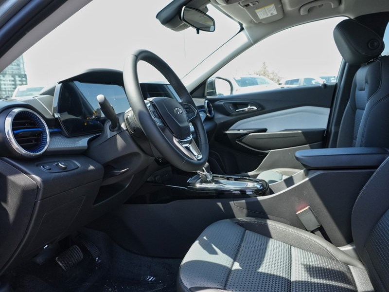 2026 Chevrolet Trax FWD 4Dr LT