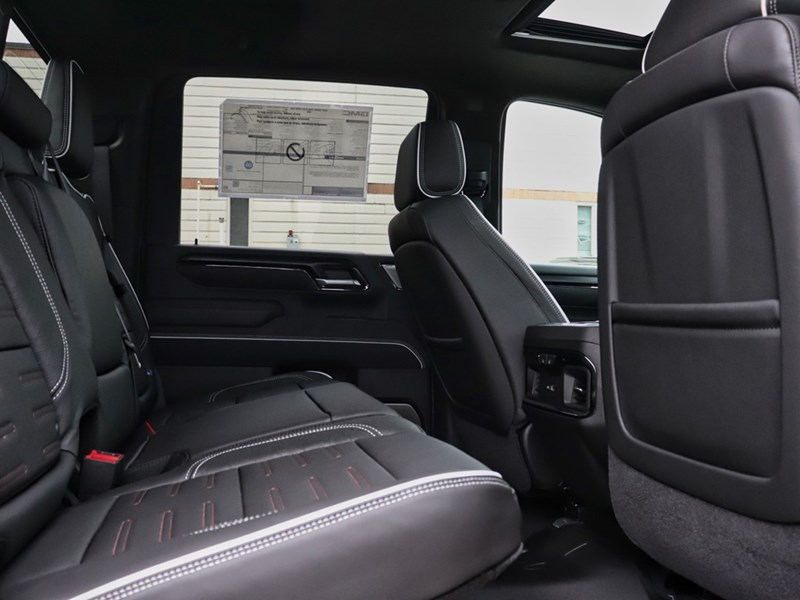 2026 GMC Sierra 2500HD 4WD Crew Cab 159