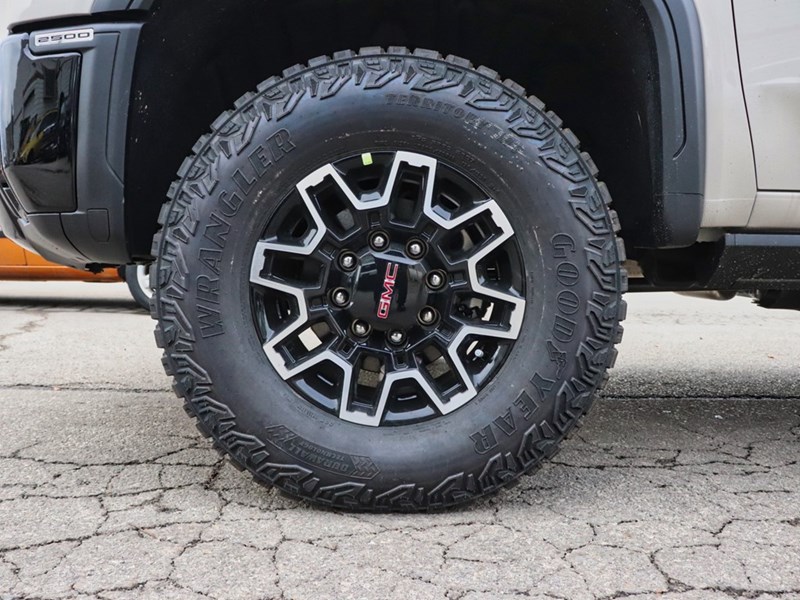 2026 GMC Sierra 2500HD 4WD Crew Cab 159