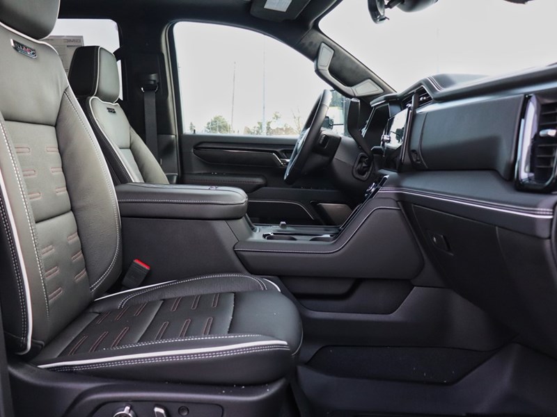 2026 GMC Sierra 2500HD 4WD Crew Cab 159