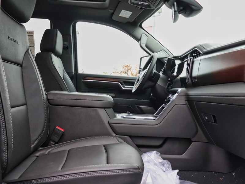 2026 GMC Sierra 3500HD 4WD Crew Cab 172