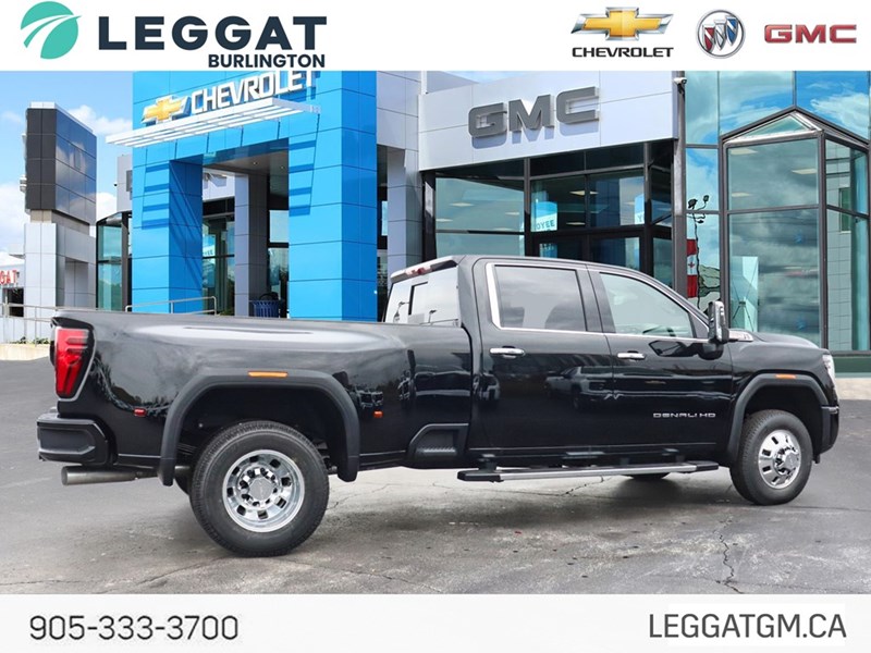 2026 GMC Sierra 3500HD 4WD Crew Cab 172