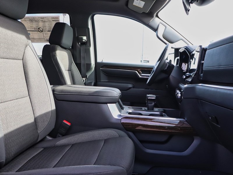 2026 GMC Sierra 1500 4WD Crew Cab 147