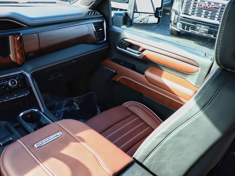 2026 GMC Sierra 2500HD 4WD Crew Cab 159