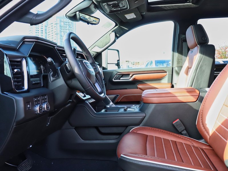 2026 GMC Sierra 2500HD 4WD Crew Cab 159