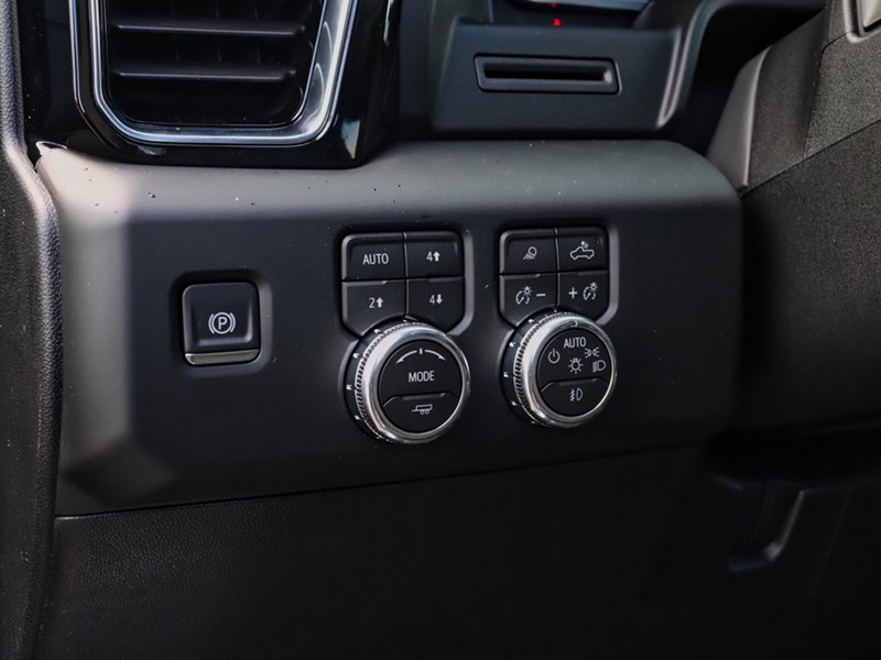 2026 GMC Sierra 3500HD 4WD Crew Cab 172