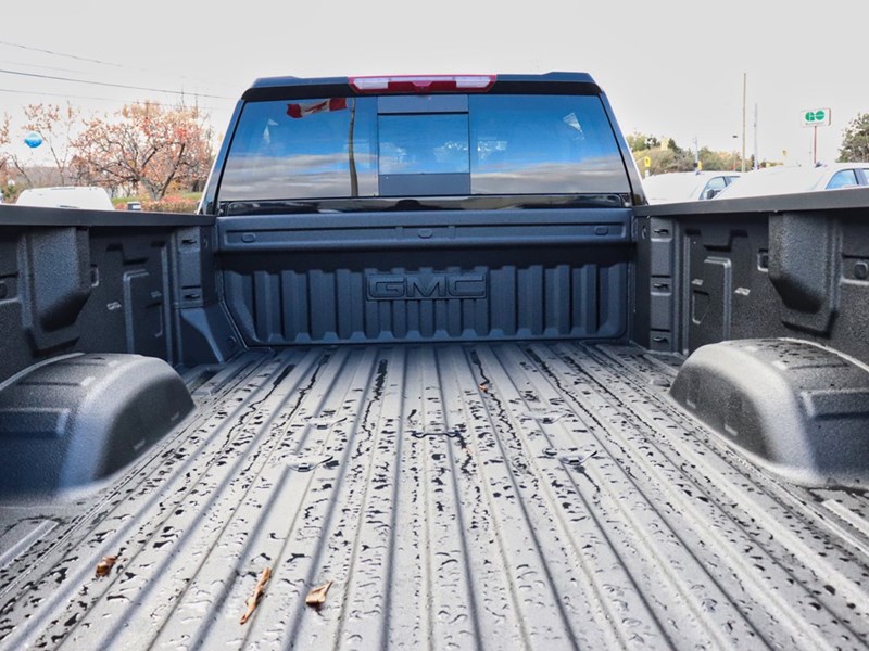 2026 GMC Sierra 3500HD 4WD Crew Cab 172